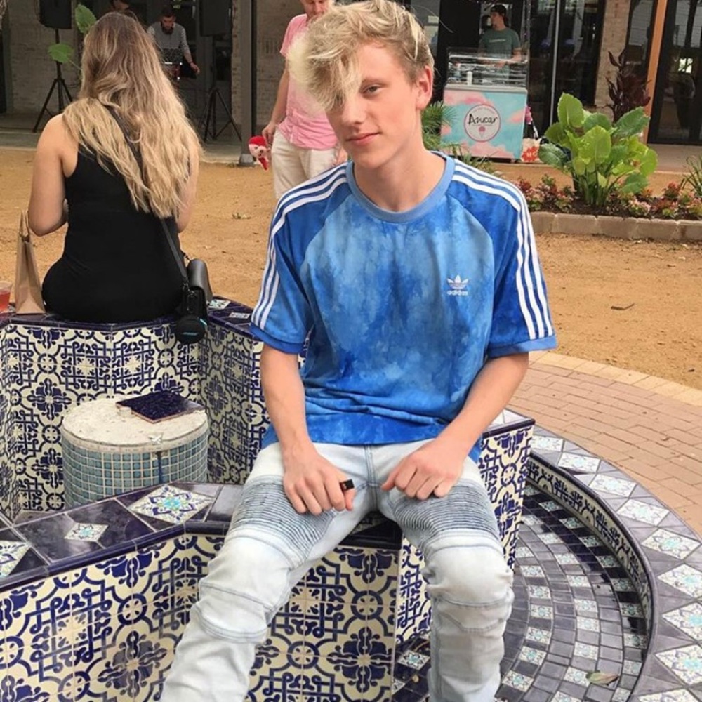 Meet your Posher, Alec